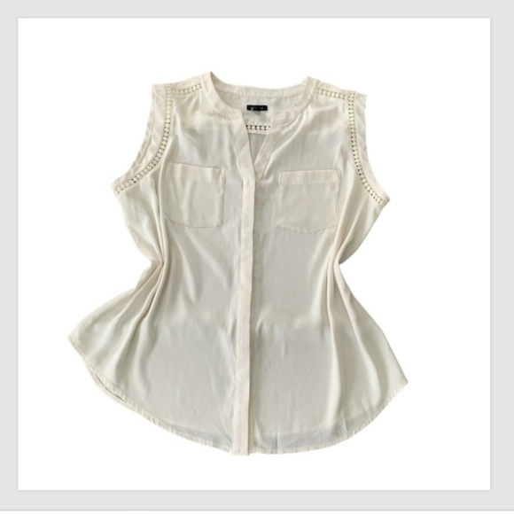 Ann Taylor Off White Sleeveless Button Front Blouse Sz L Crochet Accent #239F - Picture 5 of 7